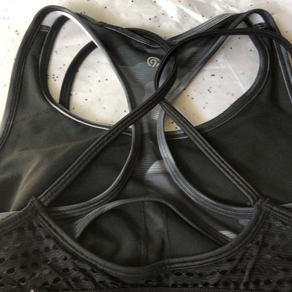 Champion - Picture 3 of 3